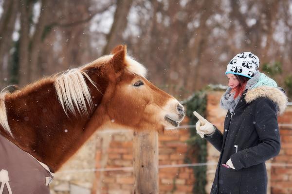 Sarah mit Pferd Nelly